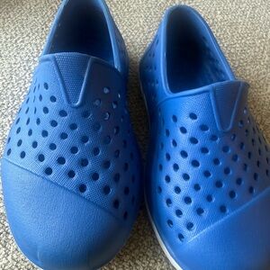 Toms White Sole Slip-On Shoes